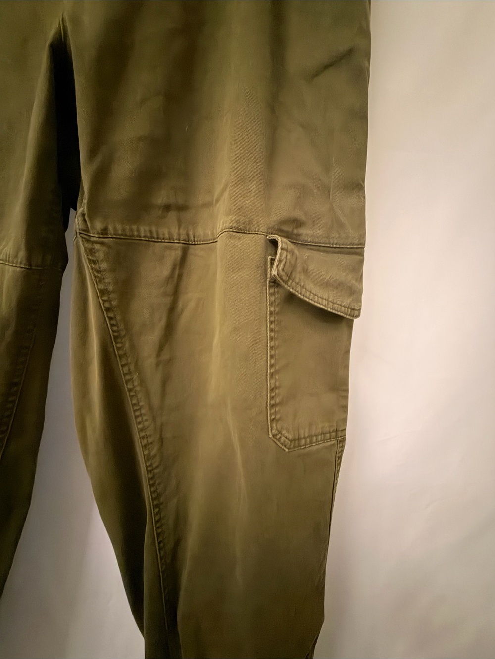 Old Navy Olive Green Balloon Cargo Jogger Pants - Picture 8 of 16